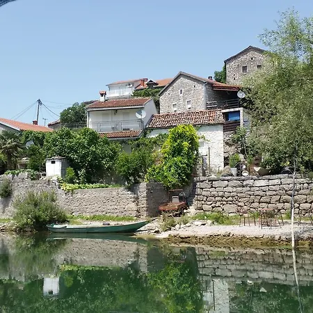 Farm stay Eco Village Skadar Lake